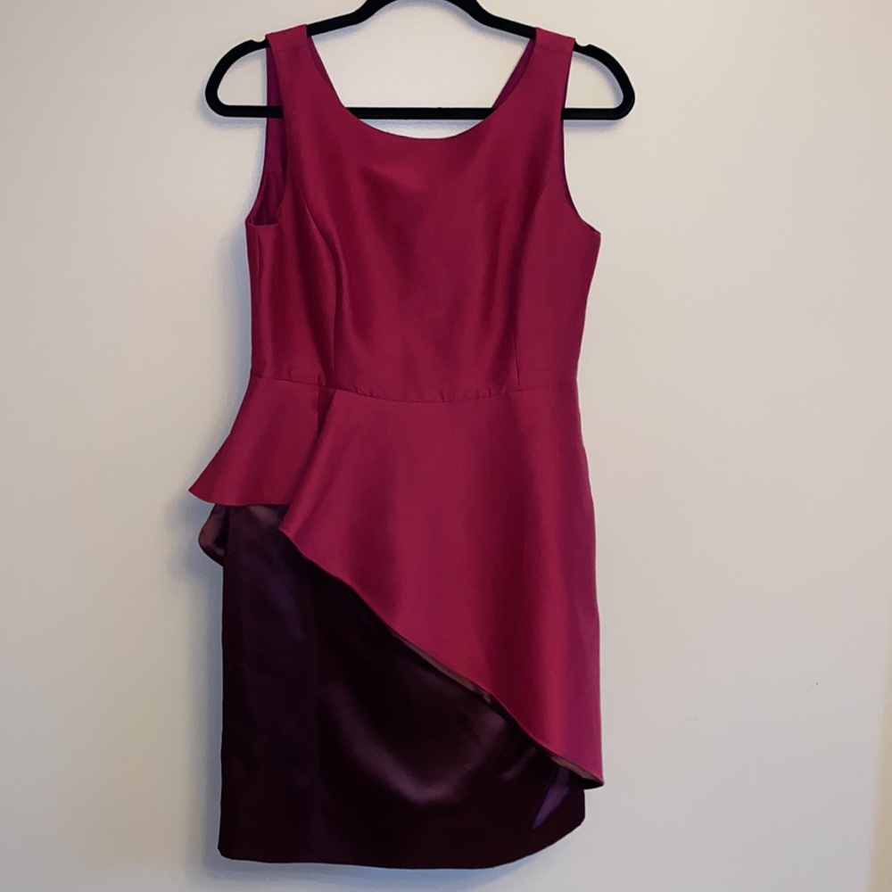 ♥️HALSTON| Magenta Burgundy Peplum Sheath Dress - sz 8